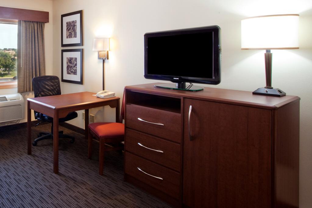 Americinn By Wyndham Plymouth Habitación foto